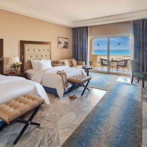 Deluxe Room Twin Beds Pool Sea View